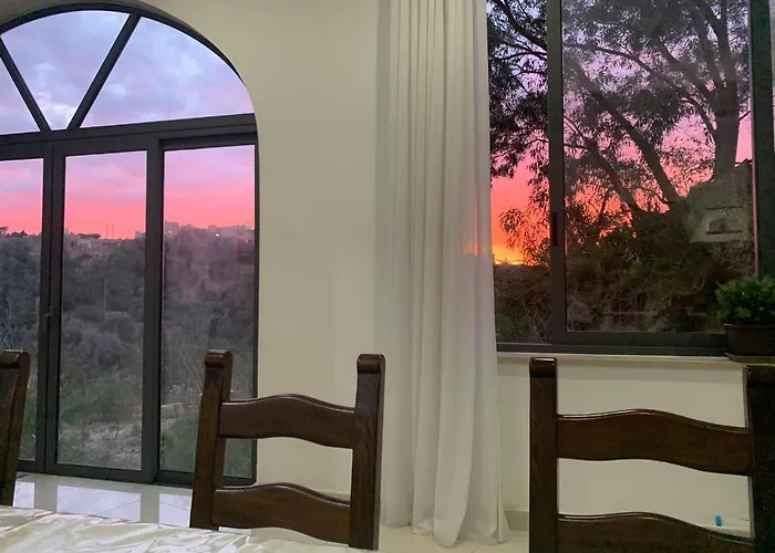 Newly Furnished Appt In Gozo Victoria