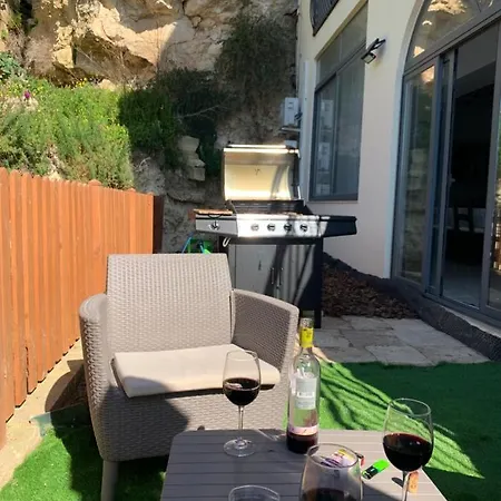 Newly Furnished Appt In Gozo Victoria